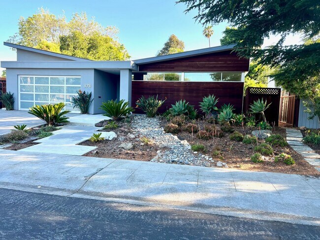 Beautiful Palo Alto Remodel photo 2