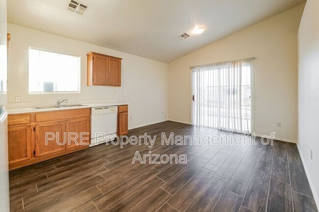 11479 W Cabrillo Dr Arizona City, AZ 85123 photo 5