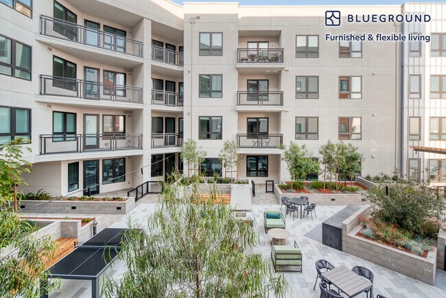 6701 Shellmound St Emeryville, CA 94608 photo 5