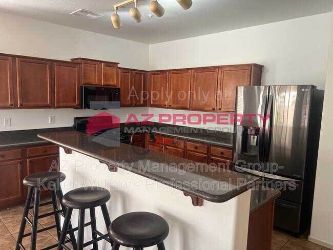 12653 W Duane Ln Peoria, AZ 85383 photo 3