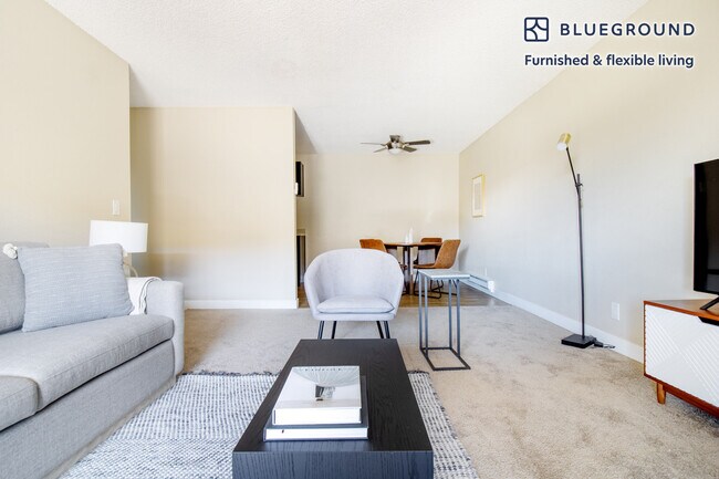 722 Edgewater Boulevard, San Mateo, CA 94404 photo 4