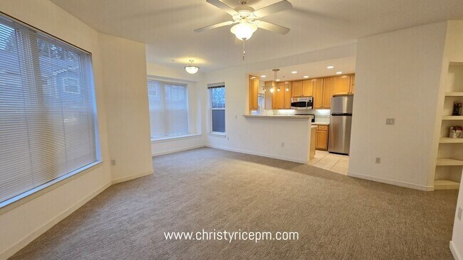 4315 Issaquah-Pine Lake Rd SE Sammamish, WA 98075 photo 3