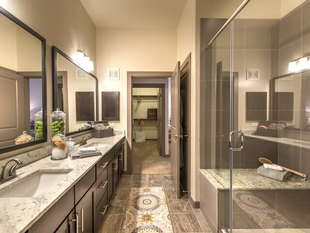 Overture Plano 55+ Active Adult Apartment Homes photo 5