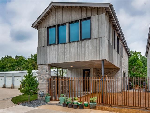 905 Blackland Court, Dallas, TX 75243 photo 2