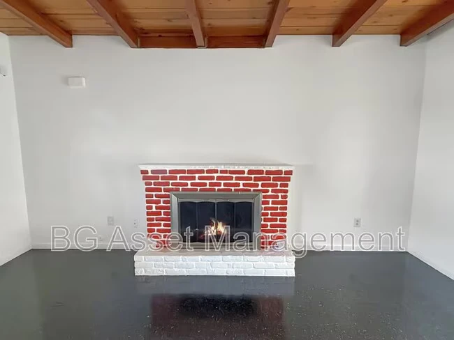 1526 Visalia Ave Richmond, CA 94801 photo 3