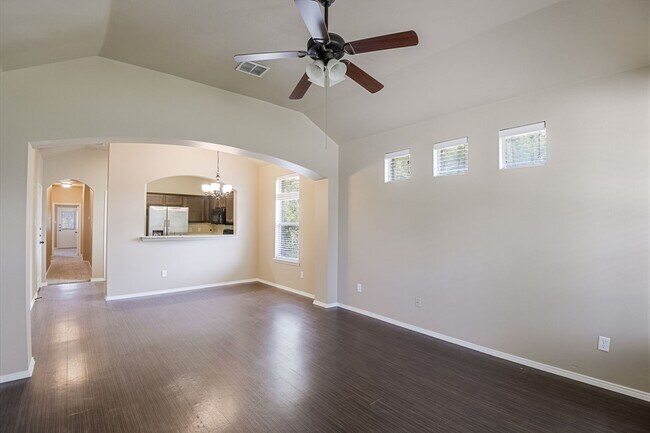 1300 Piedmont Dr Mansfield, TX 76063 photo 3