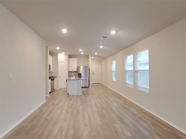 5209 Sidesaddle Dr Georgetown, TX 78626 photo 4
