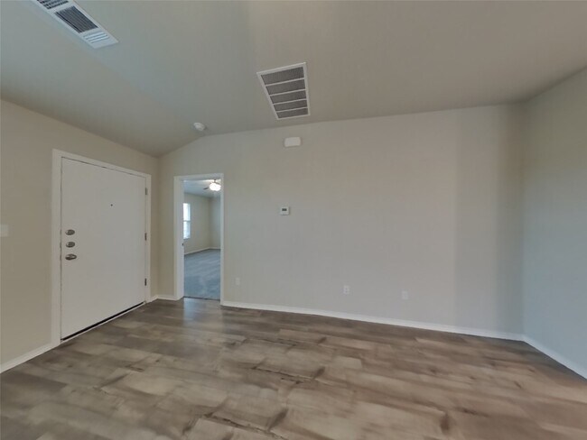 5209 Sidesaddle Dr Georgetown, TX 78626 photo 5