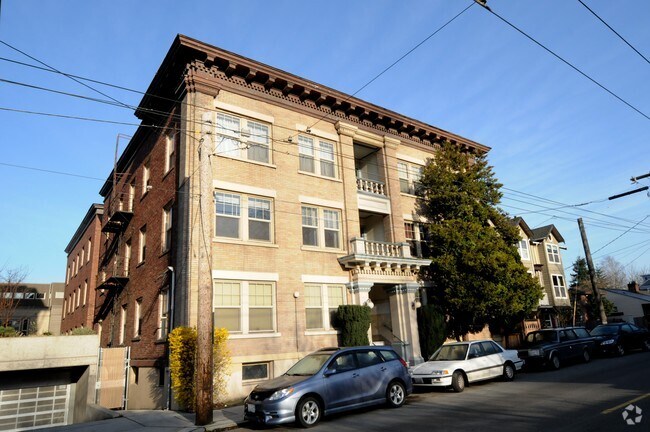 Bancroft Apartments photo 3