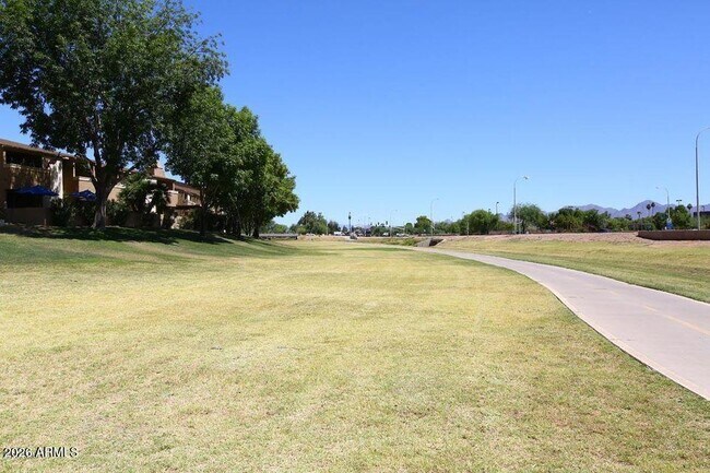 7950 E Starlight Way Scottsdale, AZ 85250 photo 5
