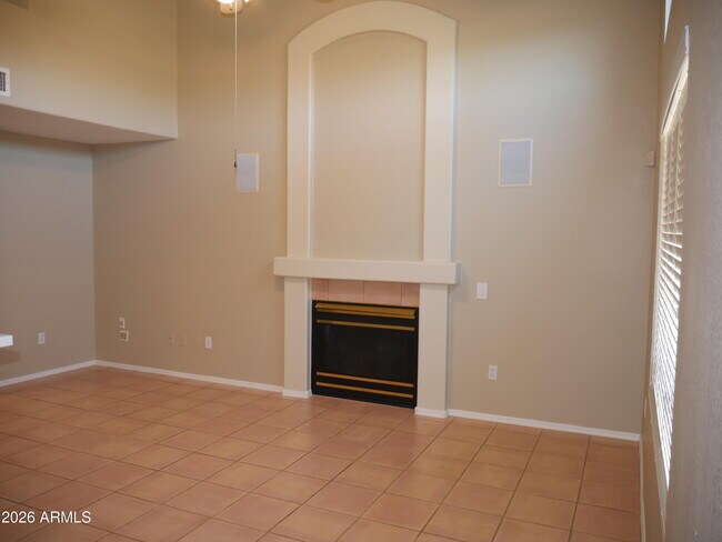 26247 N 45th Pl Phoenix, AZ 85050 photo 5