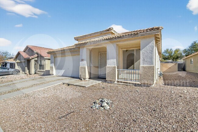 9221 S Leila Ln Phoenix, AZ 85041 photo 4