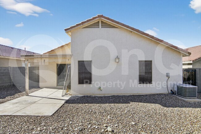 9221 S Leila Ln Phoenix, AZ 85041 photo 5