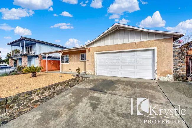 126 Violet Dr Vallejo, CA 94589 photo 3