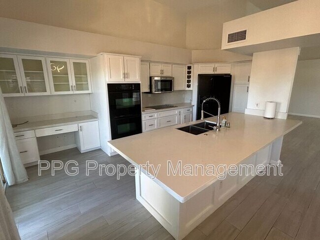 11860 N 40th Way Phoenix, AZ 85028 photo 3
