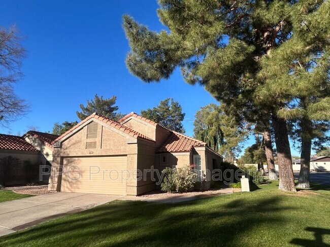 11860 N 40th Way Phoenix, AZ 85028