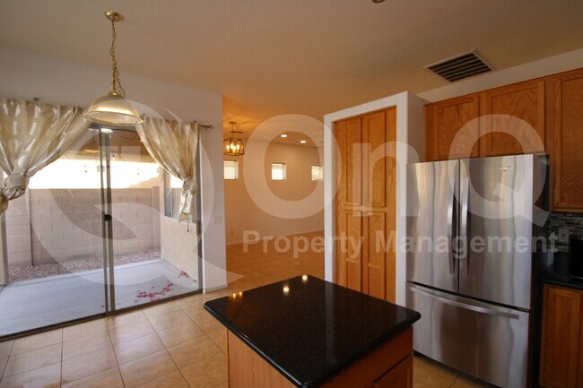 906 E Sheffield Ave Chandler, AZ 85225 photo 3