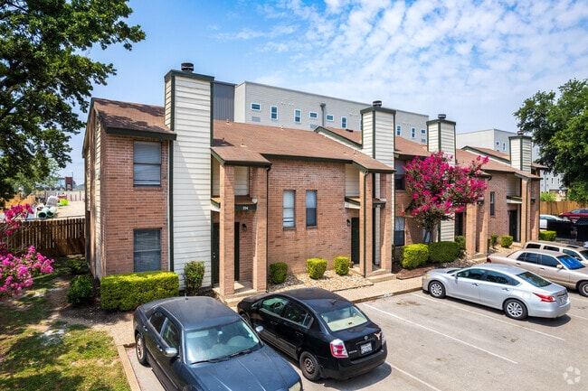 Brook Meadow Village photo 2