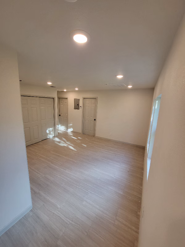 2417 Castroville Rd San Antonio, TX 78237 photo 5