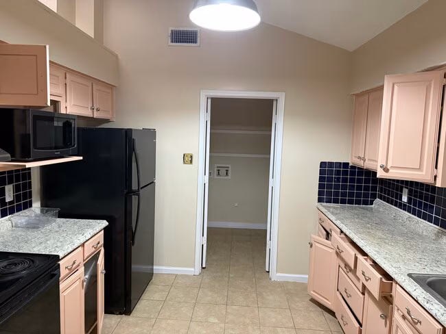 5410 Deep Canyon Dr Garland, TX 75043 photo 3