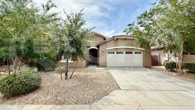7643 W Fetlock Trail Peoria, AZ 85383 photo 2