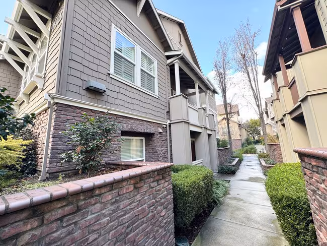 Downtown Livermore Elegant Condo with many upgrades photo 2
