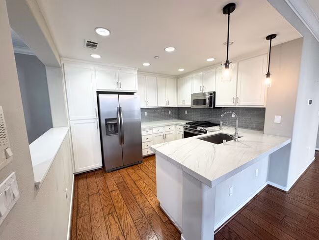Downtown Livermore Elegant Condo with many upgrades photo 4