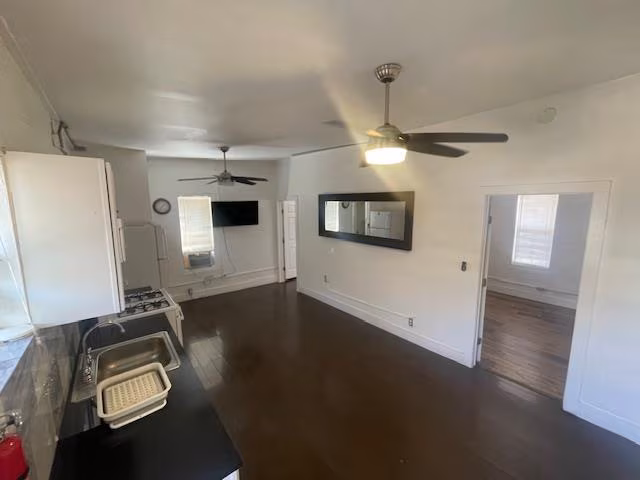 1105 East 6th Street, Austin, TX 78702 photo 3