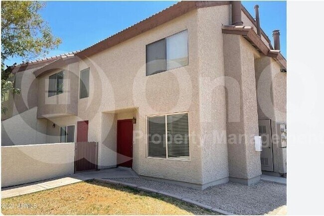 2040 S Longmore Mesa, AZ 85202