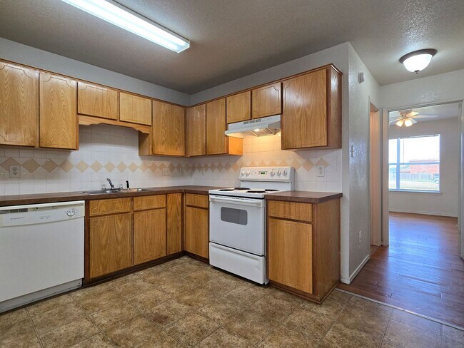 2805 Kerrville Ct Killeen, TX 76549 photo 5