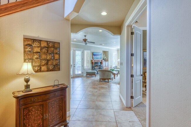 111 Lachite Horseshoe Bay, TX 78657 photo 2
