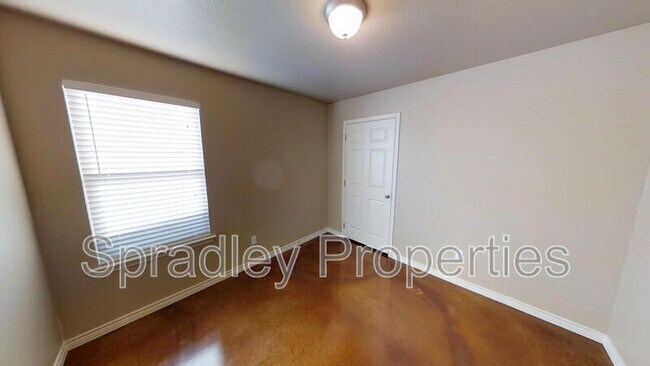 1575 Brady Way Belton, TX 76513 photo 2