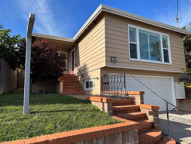 126 San Anselmo AVE photo 3