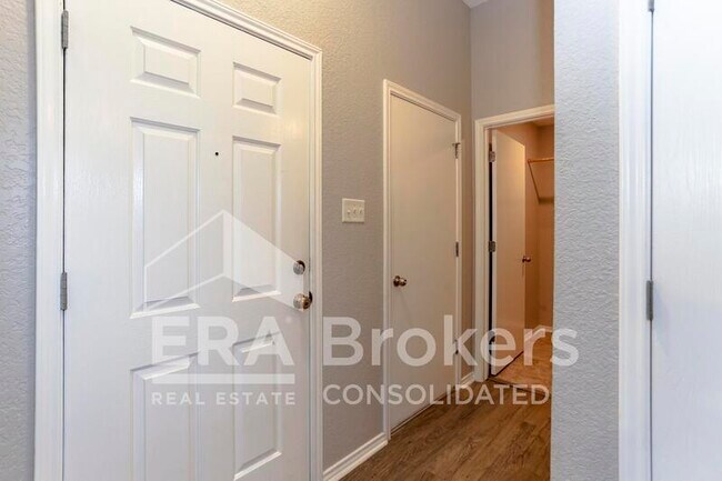1614 Twisted Oak Dr Temple, TX 76502 photo 2