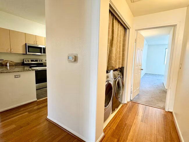 1643 Sixth Avenue, San Diego, CA 92101 photo 2