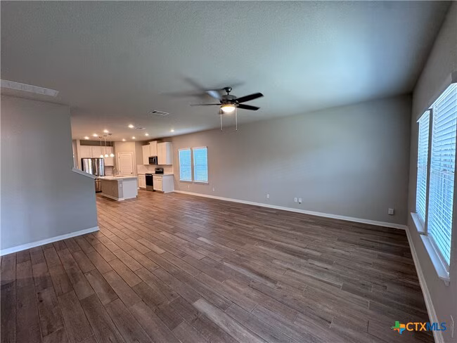 1280 Ella Xing New Braunfels, TX 78130 photo 3