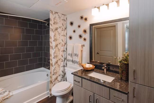 Los Robles Apartments photo 5