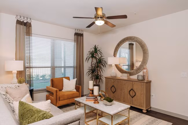 Los Robles Apartments photo 2