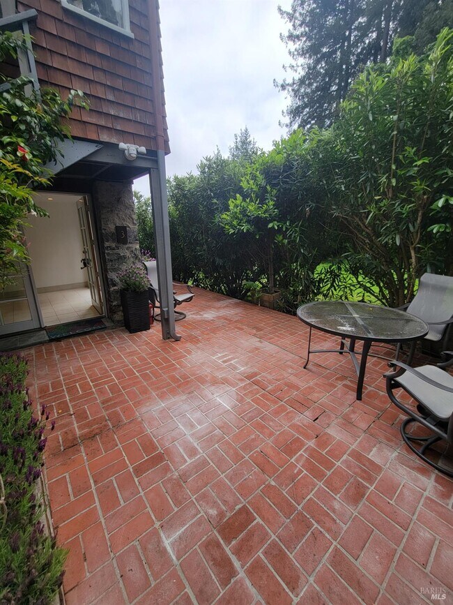346 Corte Madera Avenue