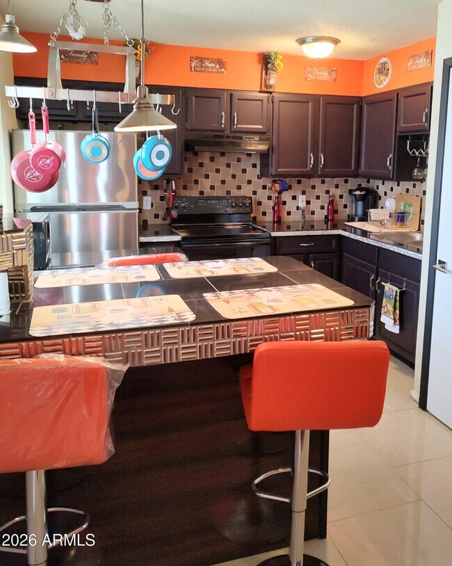 317 S Stapley Dr Mesa, AZ 85204 photo 5