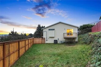 7001 Covello Drive South, Seattle, WA 98108 photo 5