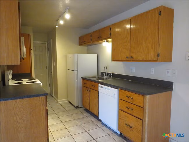 8221 Sam Rayburn Drive, Austin, TX 78753 photo 5
