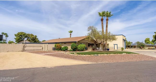 18026 N Everson Dr Glendale, AZ 85308 photo 4