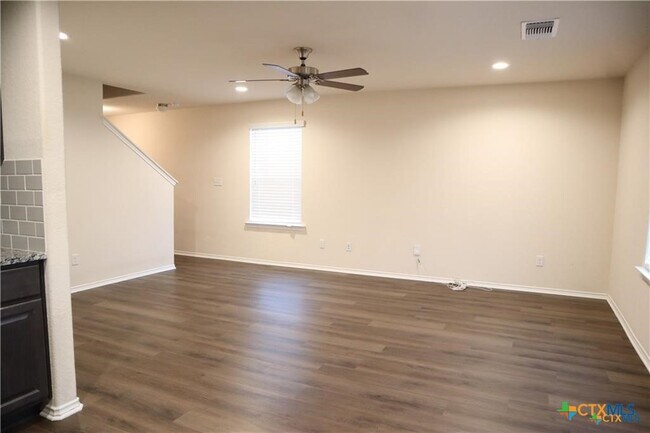 2216 Mayfield Ln Seguin, TX 78155 photo 5