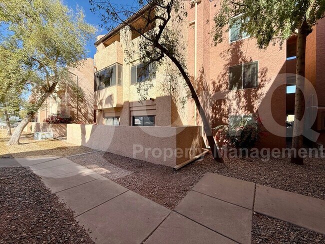 540 N May Mesa, AZ 85201 photo 2