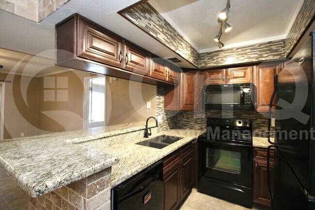 540 N May Mesa, AZ 85201 photo 4