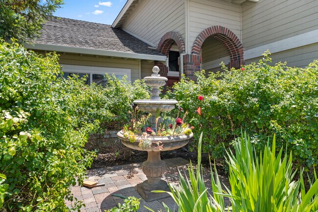 6976 Corte Verde Pleasanton, CA 94566 photo 2
