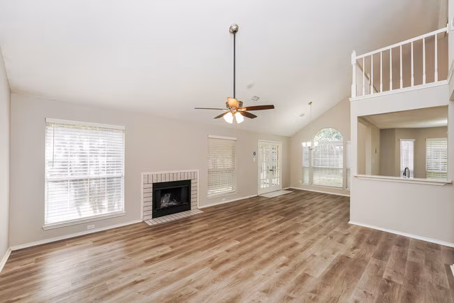 809 Clover Hill Lane, Cedar Hill, TX 75104 photo 5
