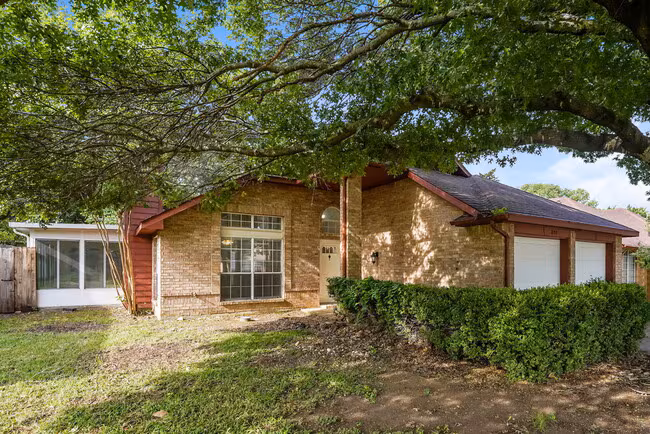 809 Clover Hill Lane, Cedar Hill, TX 75104 photo 4