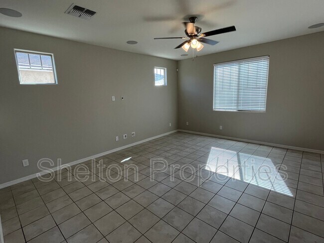 10817 West San Juan Avenue, Phoenix, AZ 85037 photo 4